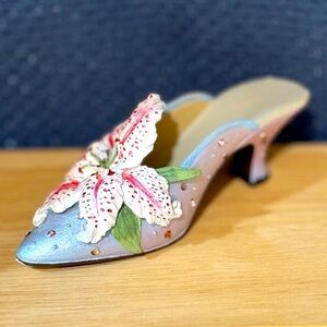 Nostalgia If The Shoe Fits—Garden Party Collectible “Lily Slipper”Miniature Shoe
